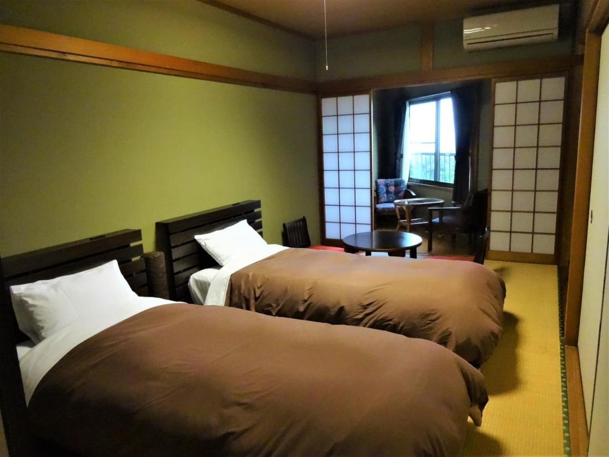Ryokan Izuna Atami  Exteriör bild