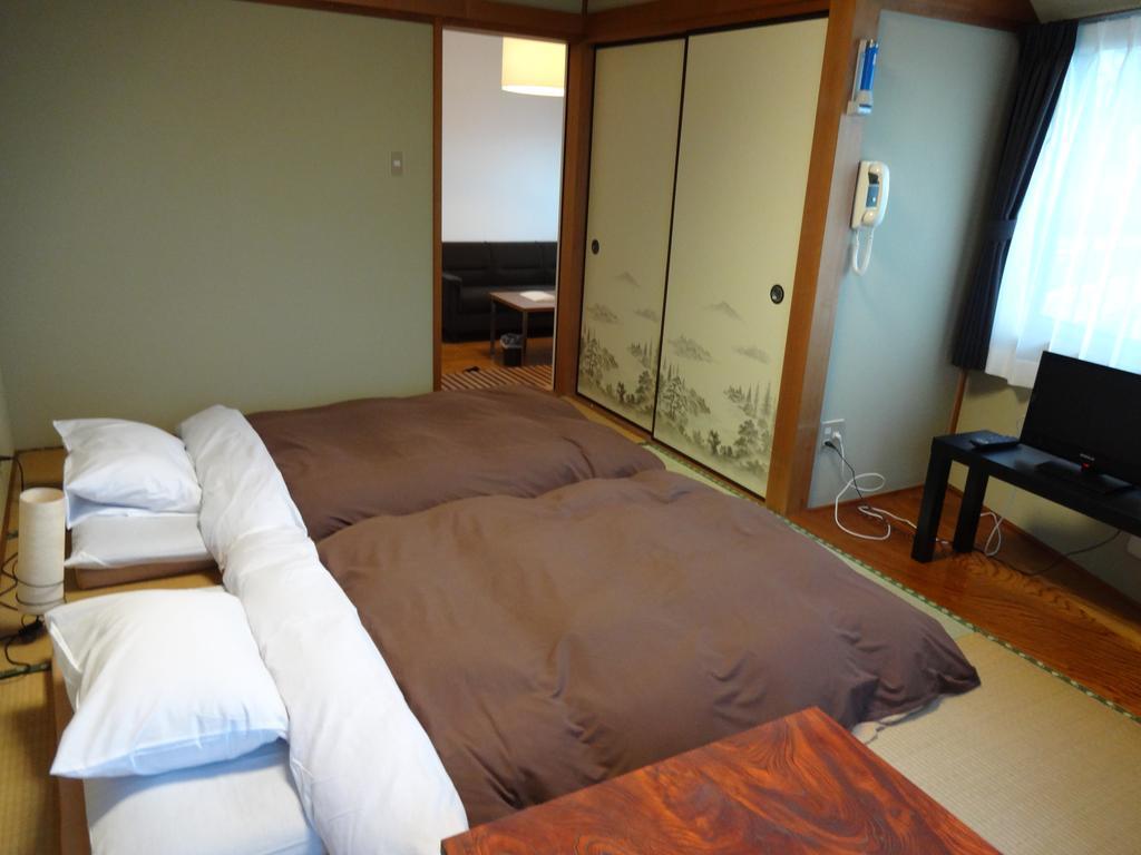 Ryokan Izuna Atami  Exteriör bild